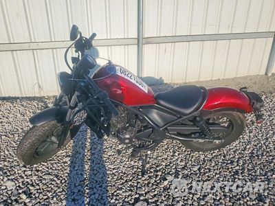 Trzecie zdjęcie samochodu z tyłu: 2023 HONDA CMX300 VIN:MLHNC5308P5600393 - miniatura