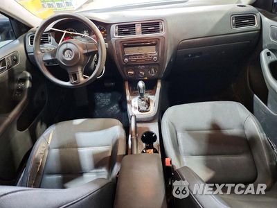 Zdjęcie 8 z 13 samochodu: 2011 VOLKSWAGEN JETTA 4D SE VIN:3VWDZ7AJ4BM348095 - miniatura