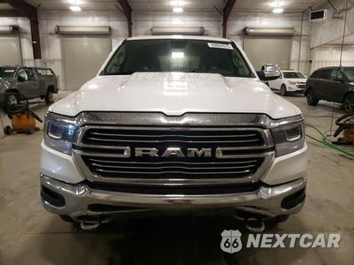Piąte zdjęcie samochodu w środku: 2020 RAM 1500 LARAMIE VIN:1C6SRFJT0LN353833 - miniatura