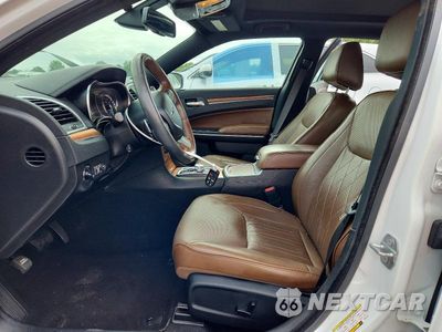 Zdjęcie 7 z 13 samochodu: 2019 CHRYSLER 300C VIN:2C3CCAPT9KH679702 - miniatura