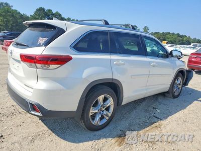 Trzecie zdjęcie samochodu z tyłu: 2017 TOYOTA HIGHLANDER LIMITED VIN:5TDDZRFH7HS379922 - miniatura