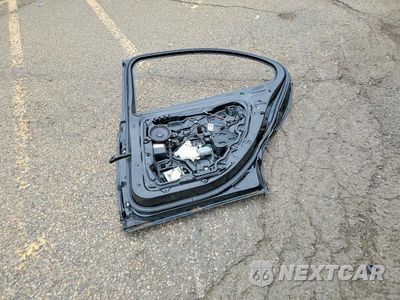 Zdjęcie 12 z 13 samochodu: 2023 MERCEDES-BENZ C 300 4MATIC VIN:W1KAF4HB3PR109080 - miniatura