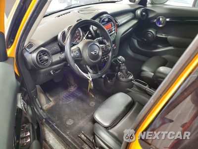 Zdjęcie 8 z 12 samochodu: 2016 MINI COOPER S VIN:WMWXU3C54G2D28340 - miniatura