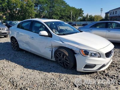 Czwarte zdjęcie samochodu z boku: 2018 VOLVO S60 DYNAMIC VIN:YV140MTL3J2451048 - miniatura