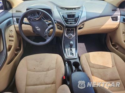 Zdjęcie 8 z 12 samochodu: 2013 HYUNDAI ELANTRA GLS VIN:KMHDH4AE5DU813470 - miniatura