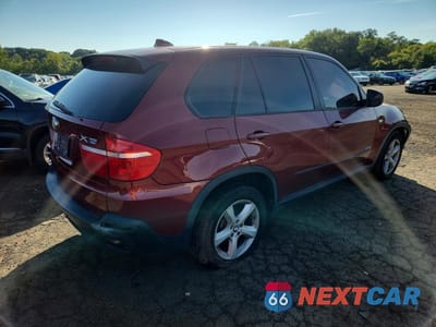 Trzecie zdjęcie samochodu z tyłu: 2010 BMW X5 XDRIVE30I VIN:5UXFE4C55AL276439 - miniatura