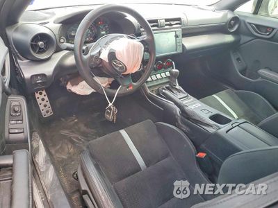 Zdjęcie 8 z 12 samochodu: 2023 TOYOTA GR 86 PREMIUM VIN:JF1ZNBF19P8758621 - miniatura