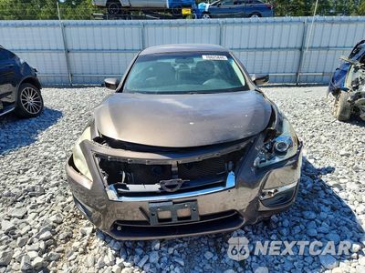 Piąte zdjęcie samochodu w środku: 2015 NISSAN ALTIMA 2.5 S VIN:1N4AL3AP0FN905686 - miniatura