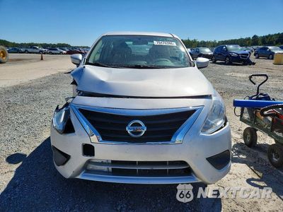 Piąte zdjęcie samochodu w środku: 2018 NISSAN VERSA SV VIN:3N1CN7AP5JL833383 - miniatura
