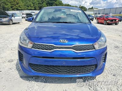 Piąte zdjęcie samochodu w środku: 2018 KIA RIO 5-DOOR S VIN:3KPA25ABXJE120618 - miniatura