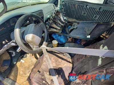 Zdjęcie 8 z 12 samochodu: 2000 TOYOTA TACOMA BASE VIN:4TAPM62NXYZ574297 - miniatura