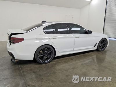 Trzecie zdjęcie samochodu z tyłu: 2020 BMW M550XI VIN:WBAJS7C0XLBN96579 - miniatura