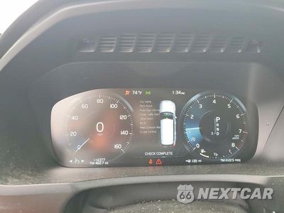Zdjęcie 9 z 14 samochodu: 2016 VOLVO XC90 T6 VIN:YV4A22PK8G1078853 - miniatura