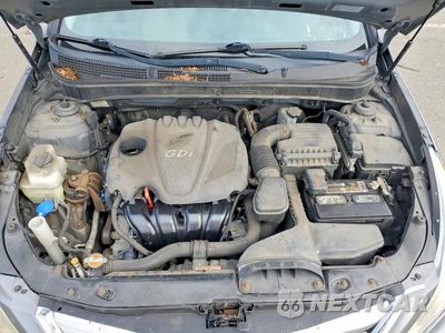Zdjęcie 11 z 12 samochodu: 2013 HYUNDAI SONATA SE VIN:5NPEC4ACXDH515867 - miniatura