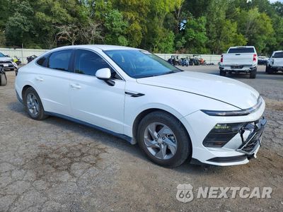 Czwarte zdjęcie samochodu z boku: 2025 HYUNDAI SONATA SE VIN:KMHL24JAXSA503873 - miniatura