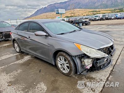 Czwarte zdjęcie samochodu z boku: 2013 HYUNDAI SONATA GLS VIN:5NPEB4AC3DH664480 - miniatura