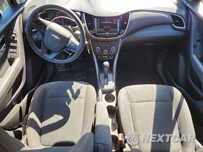 Zdjęcie 8 z 13 samochodu: 2018 CHEVROLET TRAX LS VIN:KL7CJKSB7JB524477 - miniatura