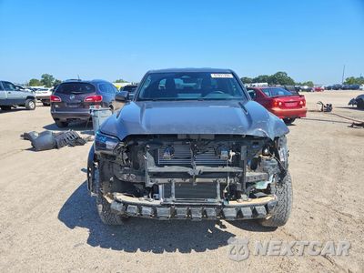 Piąte zdjęcie samochodu w środku: 2025 TOYOTA TACOMA TRD OFF-ROAD VIN:3TMLB5JN5SM126594 - miniatura