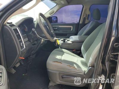 Zdjęcie 7 z 13 samochodu: 2018 RAM 1500 SLT VIN:1C6RR6GG2JS155018 - miniatura