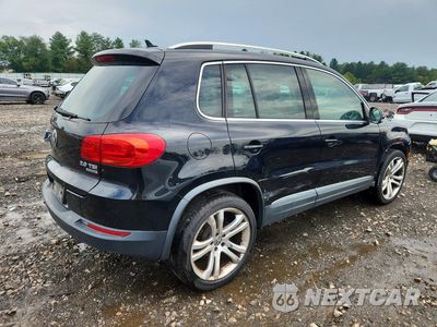 Trzecie zdjęcie samochodu z tyłu: 2013 VOLKSWAGEN TIGUAN S VIN:WVGBV7AXXDW535379 - miniatura