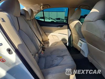Zdjęcie 10 z 13 samochodu: 2018 TOYOTA CAMRY LE VIN:4T1B11HK4JU063352 - miniatura