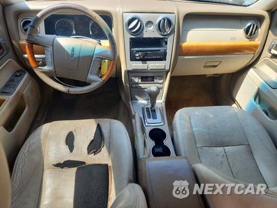 Zdjęcie 8 z 12 samochodu: 2009 LINCOLN MKZ VIN:3LNHM26T89R631334 - miniatura