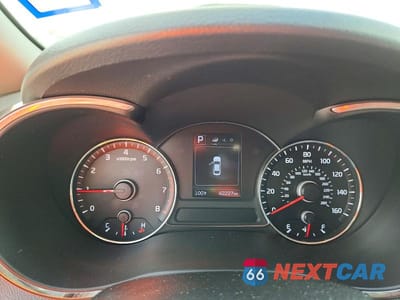 Zdjęcie 9 z 12 samochodu: 2017 KIA FORTE LX VIN:3KPFL4A72HE080604 - miniatura