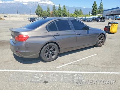 Trzecie zdjęcie samochodu z tyłu: 2013 BMW 328 I SULEV VIN:WBA3C1C57DF436281 - miniatura