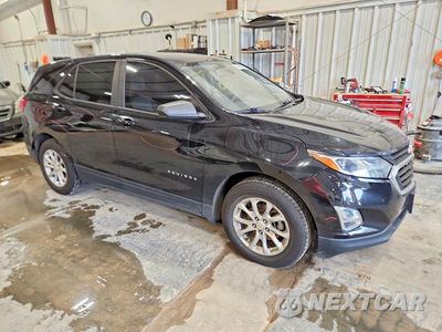 Czwarte zdjęcie samochodu z boku: 2020 CHEVROLET EQUINOX LS VIN:2GNAXHEV1L6175153 - miniatura