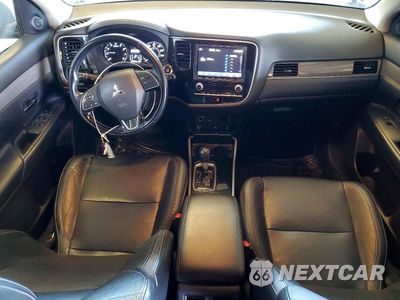 Zdjęcie 8 z 14 samochodu: 2020 MITSUBISHI OUTLANDER SE VIN:JA4AZ3A31LZ035726 - miniatura