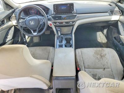 Zdjęcie 8 z 13 samochodu: 2018 HONDA ACCORD LX VIN:1HGCV1F17JA114272 - miniatura