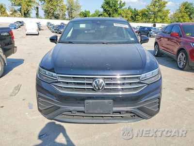 Piąte zdjęcie samochodu w środku: 2022 VOLKSWAGEN TIGUAN SE VIN:3VV2B7AX5NM035078 - miniatura
