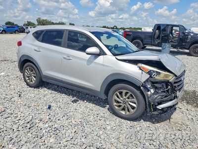 Czwarte zdjęcie samochodu z boku: 2016 HYUNDAI TUCSON SE VIN:KM8J3CA48GU152234 - miniatura