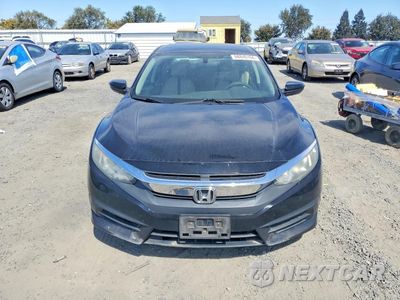 Piąte zdjęcie samochodu w środku: 2018 HONDA CIVIC LX VIN:19XFC2F54JE200825 - miniatura