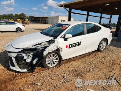 2025 TOYOTA CAMRY LE 4T1DAACK5SU067783 - główne zdjęcie licytacji z USA - miniatura
