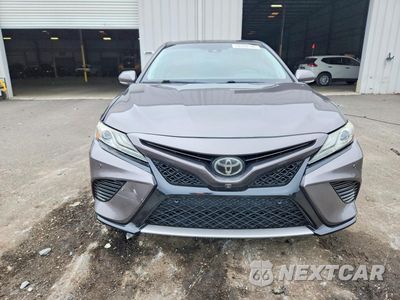 Piąte zdjęcie samochodu w środku: 2019 TOYOTA CAMRY XSE VIN:4T1B61HK7KU735407 - miniatura