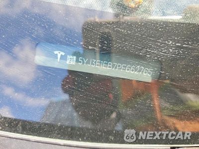Zdjęcie 12 z 12 samochodu: 2023 TESLA MODEL 3 VIN:5YJ3E1EB7PF662765 - miniatura