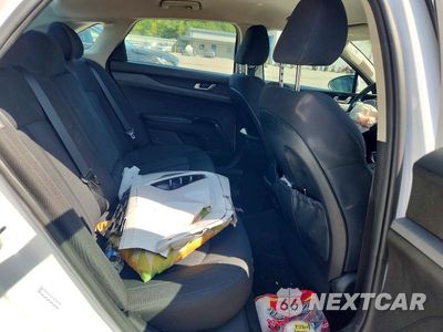 Zdjęcie 10 z 13 samochodu: 2023 KIA K5 LXS VIN:5XXG14J28PG186740 - miniatura