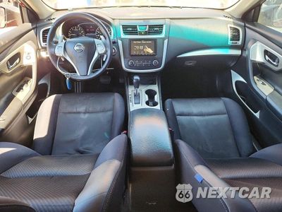 Zdjęcie 8 z 12 samochodu: 2017 NISSAN ALTIMA 2.5 SR VIN:1N4AL3AP6HC207484 - miniatura