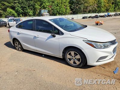 Czwarte zdjęcie samochodu z boku: 2018 CHEVROLET CRUZE LS VIN:1G1BC5SM7J7175084 - miniatura