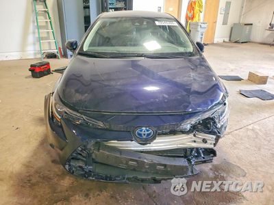 Piąte zdjęcie samochodu w środku: 2022 TOYOTA COROLLA LE VIN:JTDEAMDE1NJ045823 - miniatura