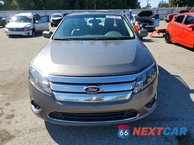 Piąte zdjęcie samochodu w środku: 2010 FORD FUSION HYBRID VIN:3FADP0L32AR302240 - miniatura