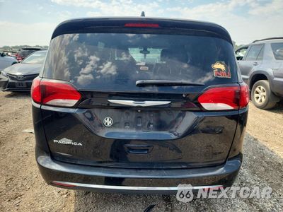 Zdjęcie 6 z 13 samochodu: 2017 CHRYSLER PACIFICA TOURING L VIN:2C4RC1BG5HR503846 - miniatura