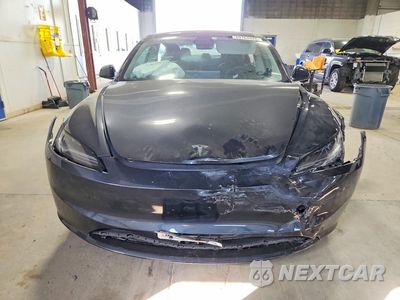 Piąte zdjęcie samochodu w środku: 2024 TESLA MODEL 3 VIN:5YJ3E1EB8RF768046 - miniatura
