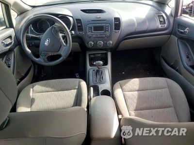 Zdjęcie 8 z 12 samochodu: 2015 KIA FORTE LX VIN:KNAFK4A65F5379472 - miniatura