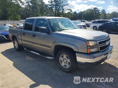 Czwarte zdjęcie samochodu z boku: 2006 CHEVROLET SILVERADO K1500 VIN:2GCEK13T061152109 - miniatura