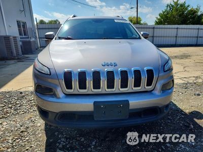 Piąte zdjęcie samochodu w środku: 2017 JEEP CHEROKEE LATITUDE VIN:1C4PJMCS1HD213754 - miniatura
