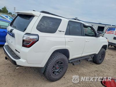 Trzecie zdjęcie samochodu z tyłu: 2017 TOYOTA 4RUNNER TRD PRO VIN:JTEBU5JR6H5422744 - miniatura