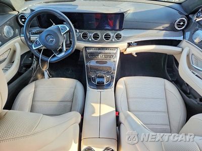 Zdjęcie 8 z 12 samochodu: 2018 MERCEDES-BENZ E 43 4MATIC AMG VIN:WDDZF6EB9JA313276 - miniatura