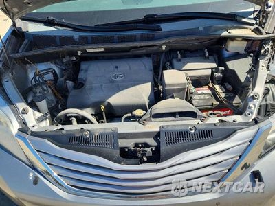Zdjęcie 12 z 13 samochodu: 2015 TOYOTA SIENNA LE VIN:5TDKK3DC9FS578211 - miniatura